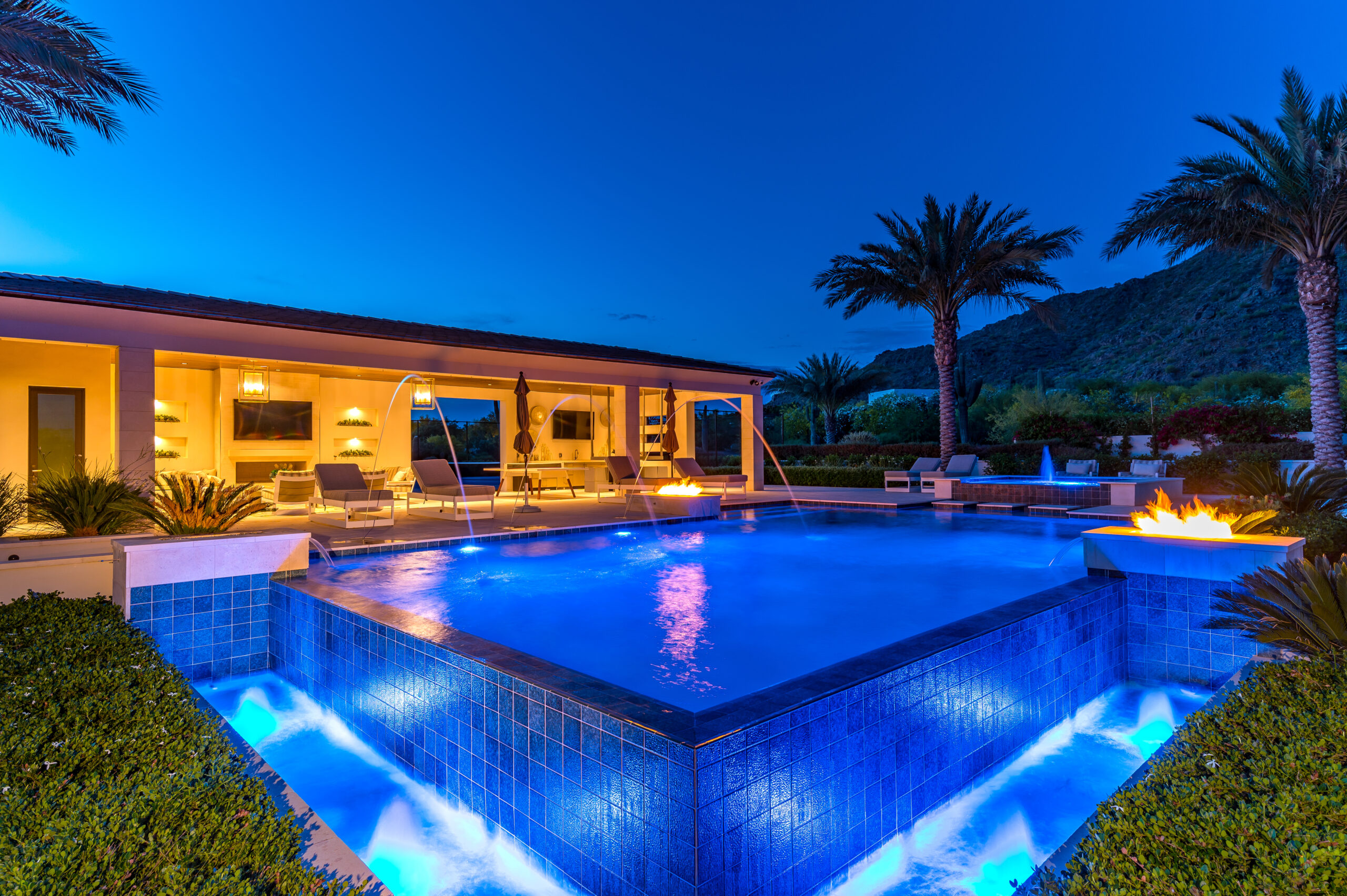 Award-Winning Pool & Spa Lighting