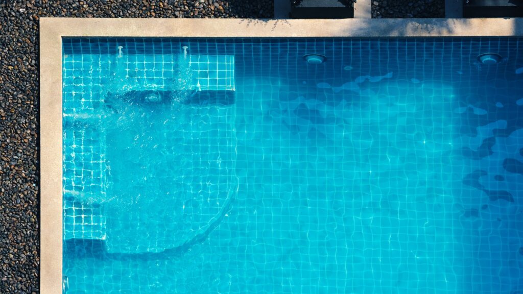 pool with water circulation jets